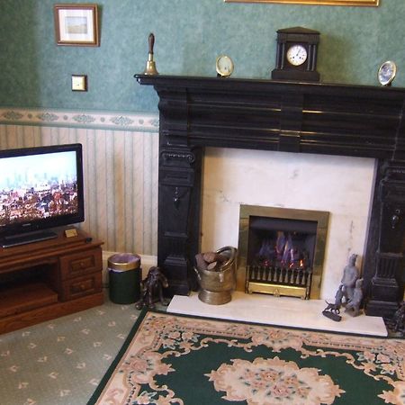 The Richmond Guest House Еър Екстериор снимка