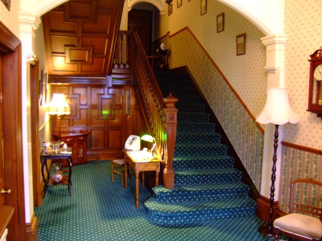 The Richmond Guest House Еър Екстериор снимка
